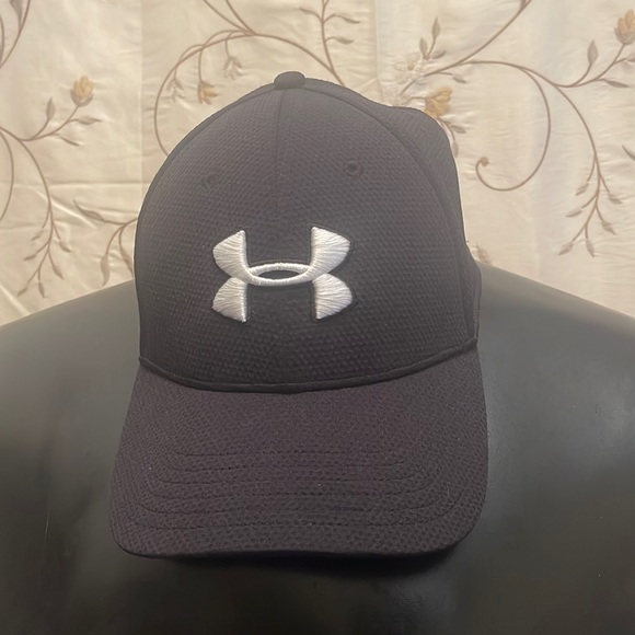 Under Armour Mens Classic Fit XL/XXL Black Cap. NWOT - Picture 1 of 8